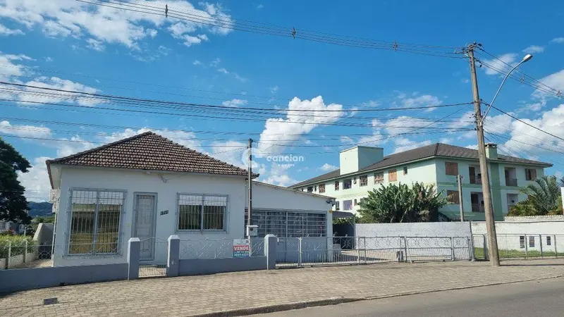 Terreno Comercial à venda no Camobi: 