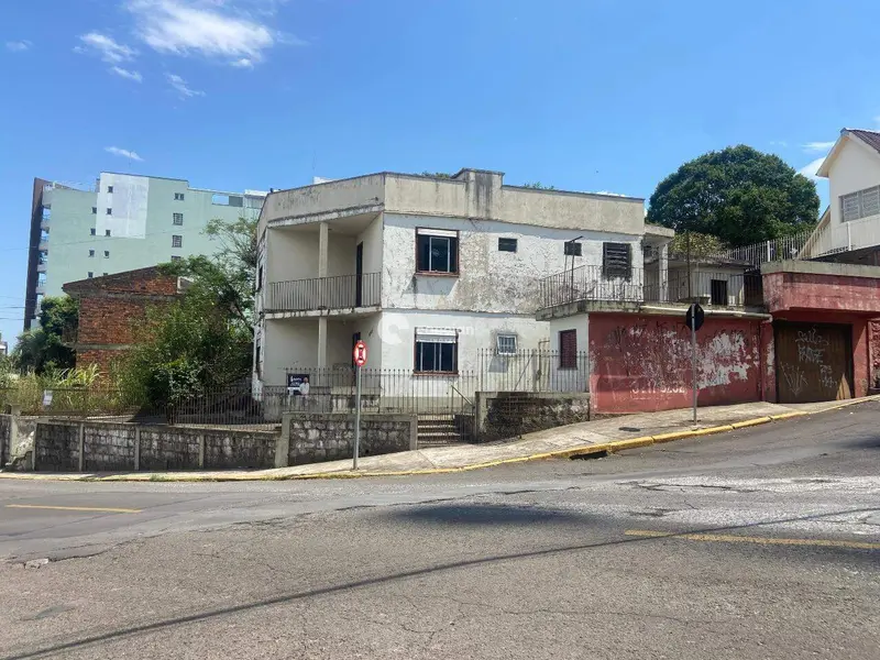 Casa à venda no Centro: 