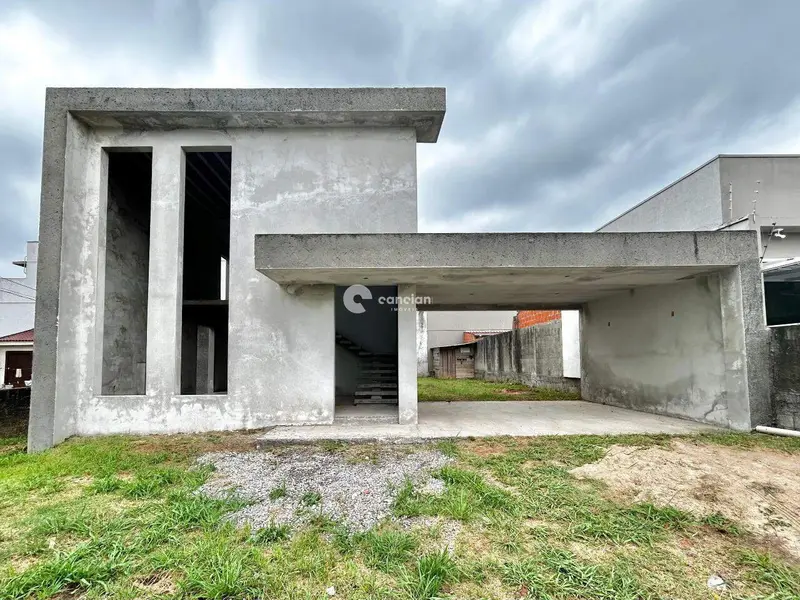 Casa à venda no Camobi: