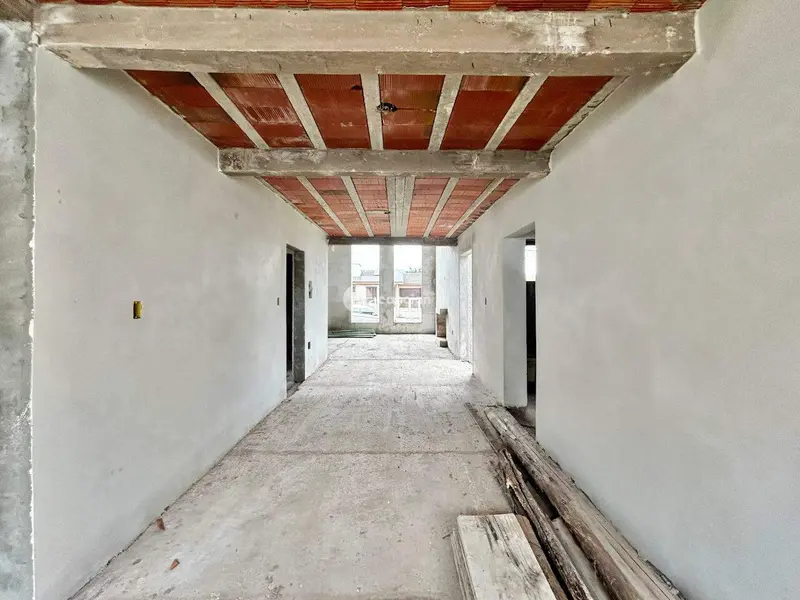 Casa à venda no Camobi: