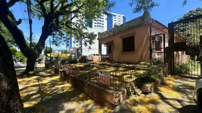 Terreno à venda no Nossa Senhora Medianeira: