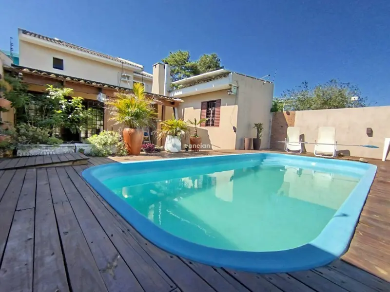 Casa à venda no Pinheiro Machado: 