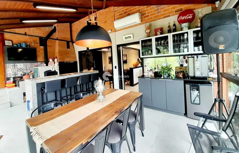 Casa à venda no Novo Pinhal: 