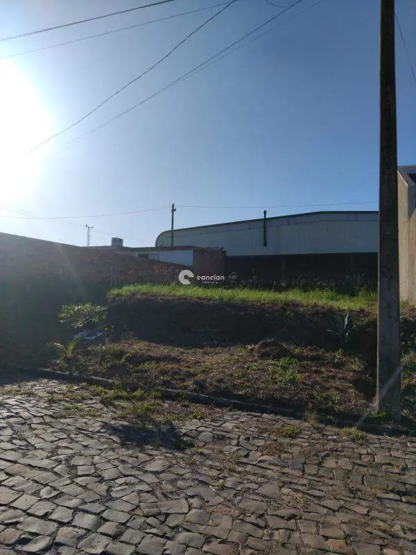 Terreno à venda no Tomazetti: