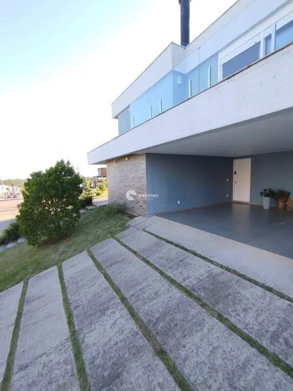 Casa de Condomínio à venda no Tomazetti: 