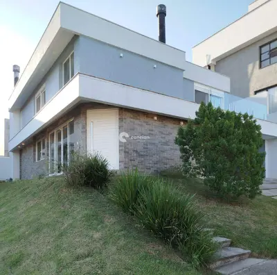 Casa de Condomínio à venda no Tomazetti: 