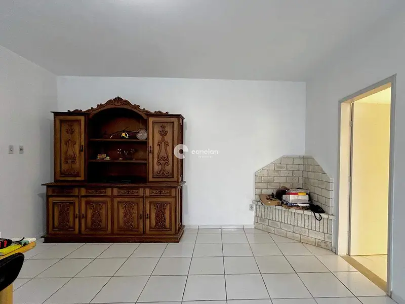 Casa à venda no Camobi: