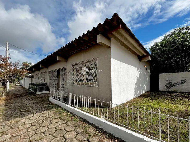 Casa à venda no Camobi: