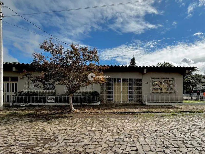 Casa à venda no Camobi: