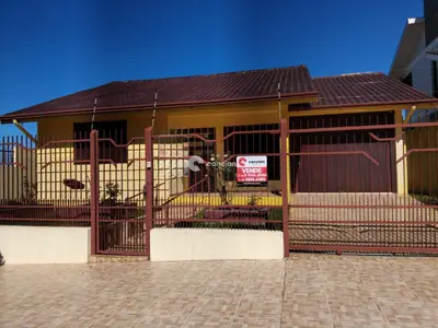 Casa à venda no Camobi: 