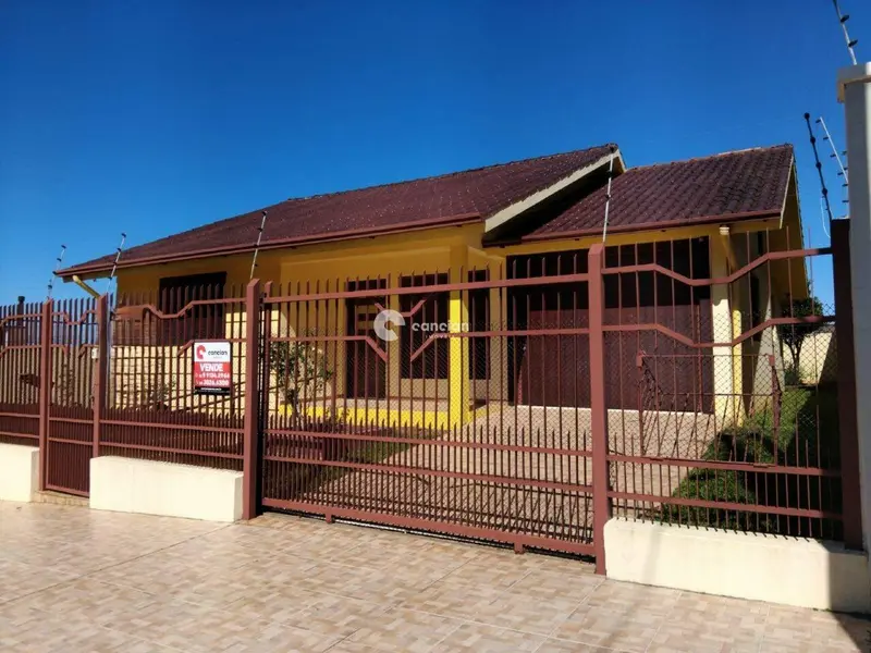 Casa à venda no Camobi: