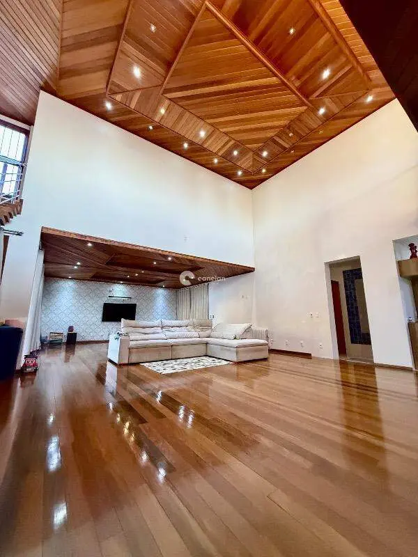 Casa à venda no Dom Antônio Reis: 