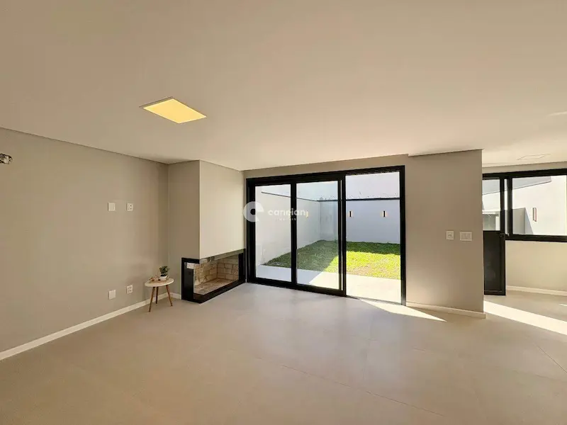 Casa à venda no Camobi: 
