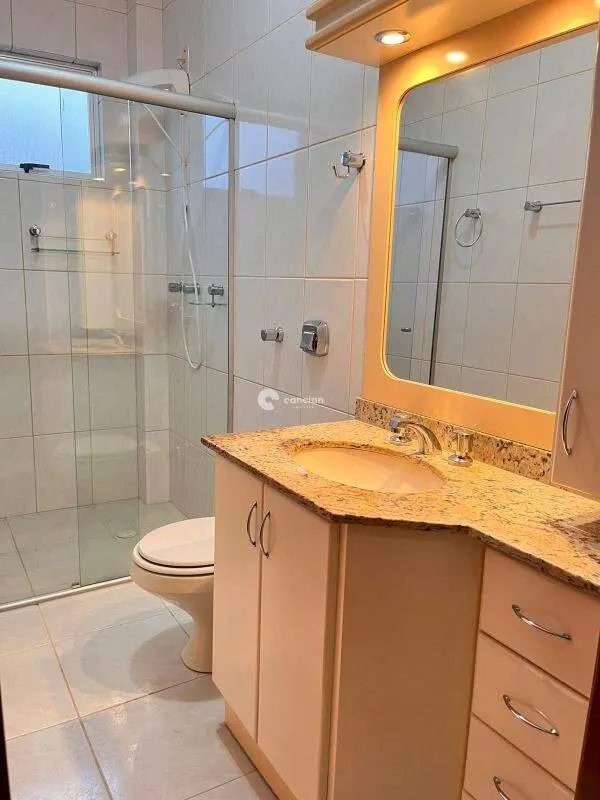 Apartamento à venda no Menino Jesus: 