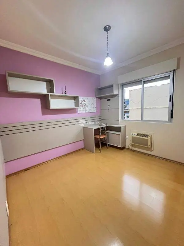 Apartamento à venda no Menino Jesus: 