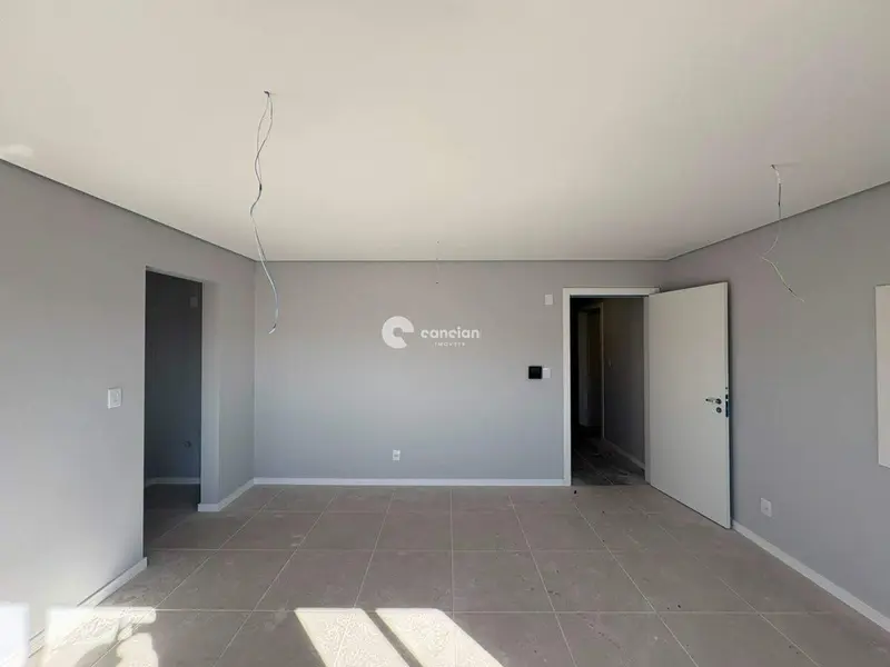 Apartamento à venda no Camobi: