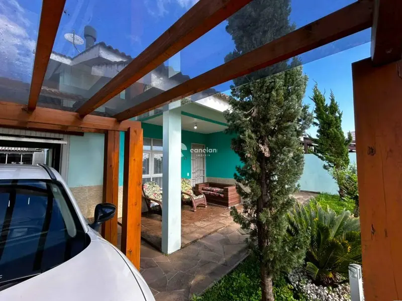 Casa à venda no Camobi: 