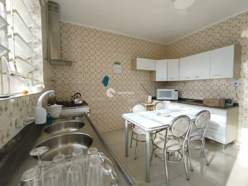 Casa à venda no Tomazetti: 