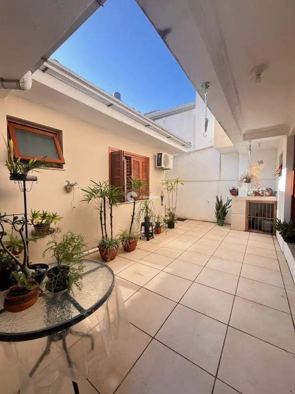 Casa à venda no Camobi: 