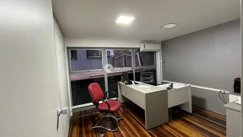 Sala Comercial à venda no Duque de Caxias: 