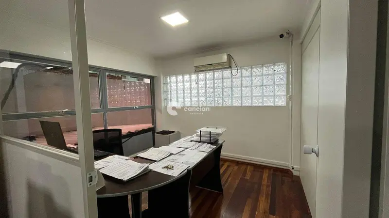 Sala Comercial à venda no Duque de Caxias: 