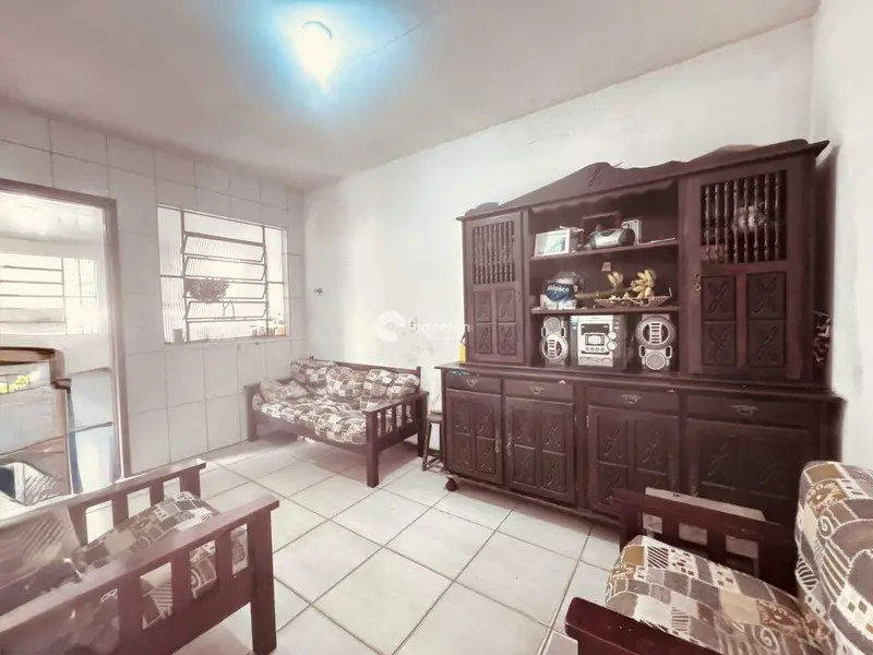 Casa à venda no Tomazetti: 