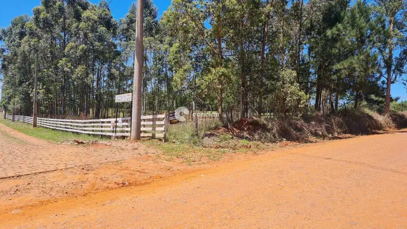 Terreno à venda no Zona rural: 