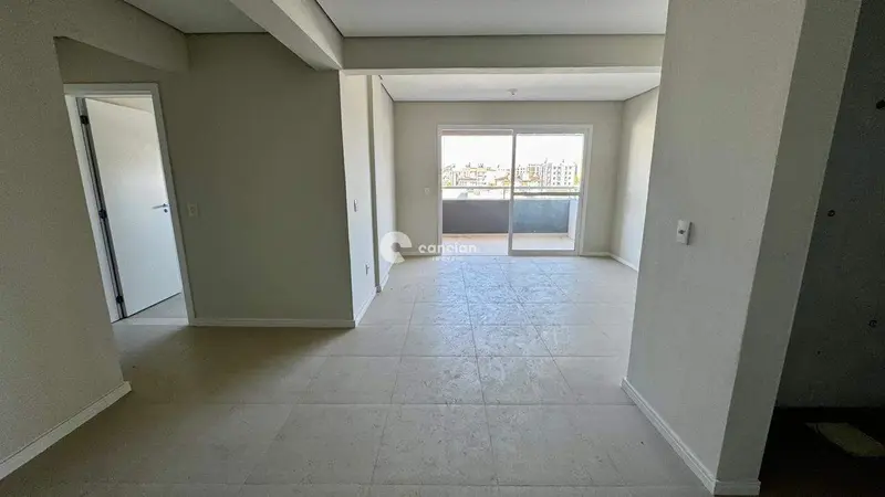 Apartamento à venda no Camobi: 
