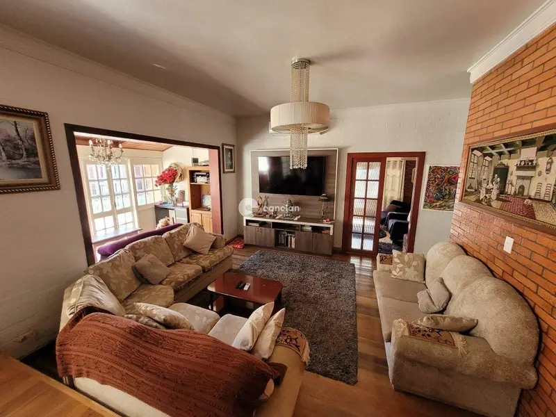Casa para aluguel no Camobi: 