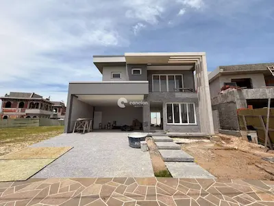 Casa de Condomínio à venda no Tomazetti: 