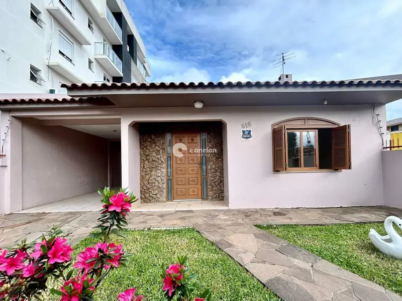Casa à venda no Camobi: 