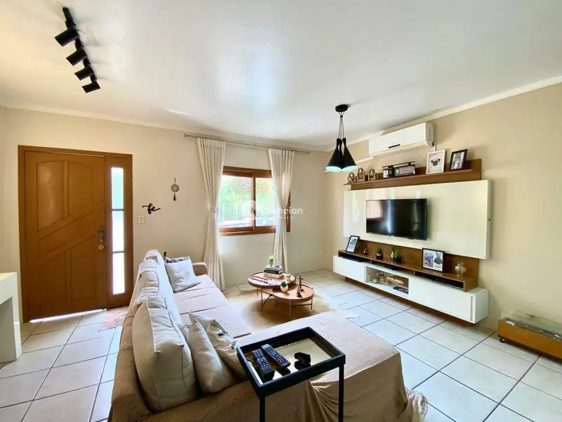Casa à venda no Camobi: 