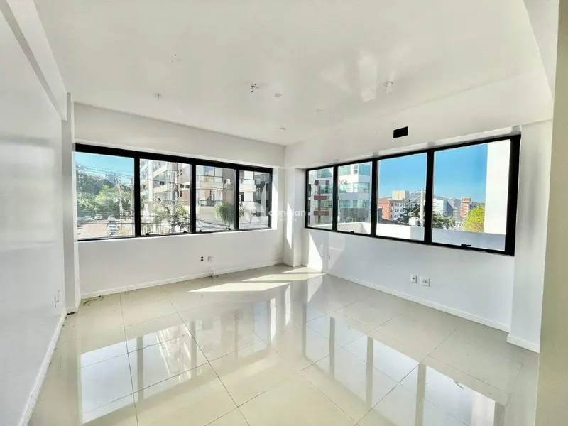 Sala Comercial à venda no Nossa Senhora das Dores: 