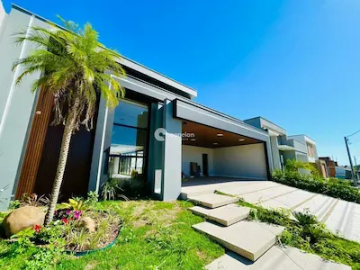 Casa à venda no Camobi: 
