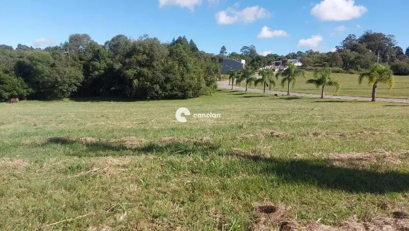 Terreno em condomínio à venda no Parque Serrano: 