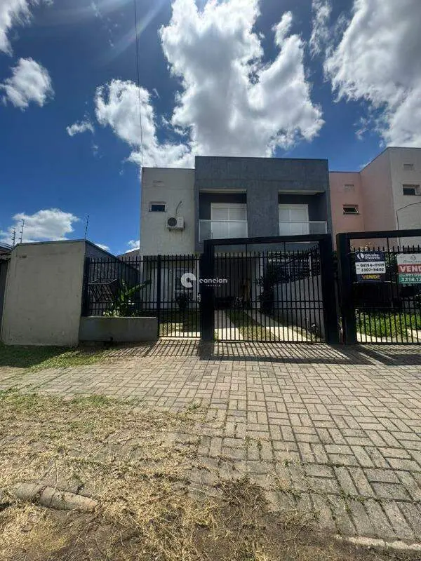 Casa de Condomínio à venda no Camobi: 