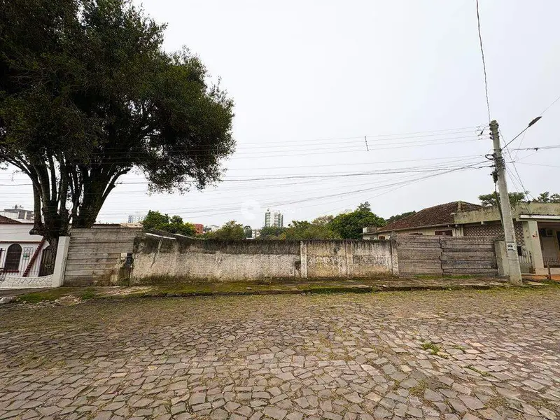 Terreno à venda no Menino Jesus: 