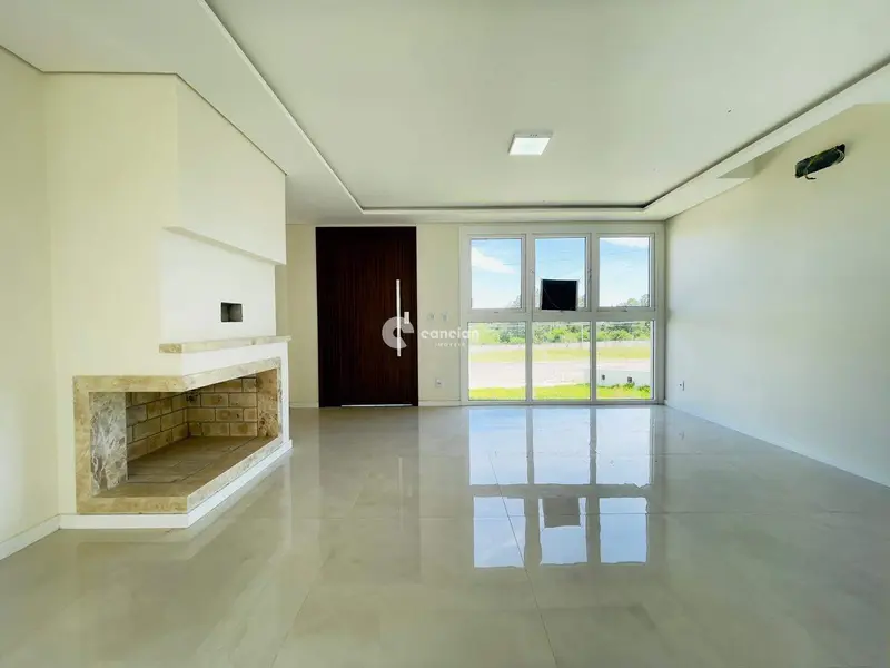 Casa de Condomínio para aluguel no Tomazetti: 