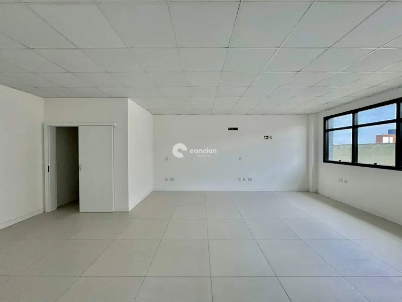 Sala Comercial para aluguel no Centro: 