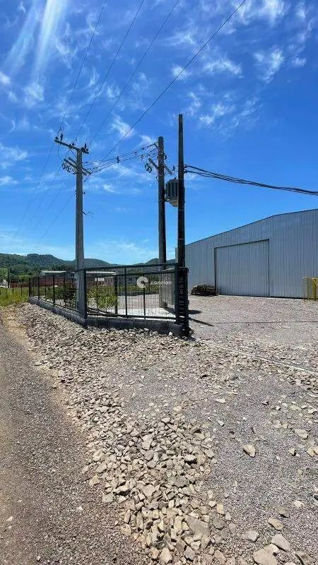 Pavilhão para aluguel no Camobi: 