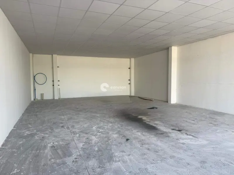 Sala Comercial à venda no Camobi: 