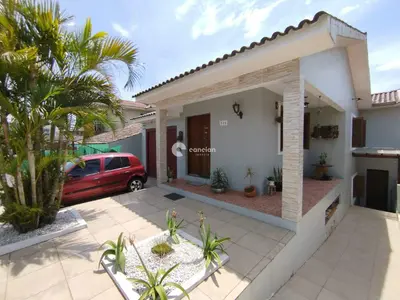 Casa à venda no Menino Jesus: 