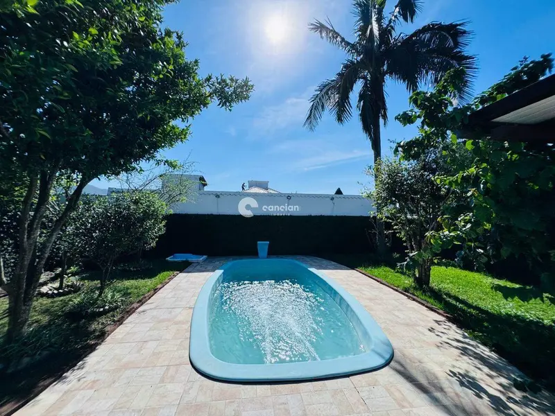 Casa à venda no Pé de Plátano: 