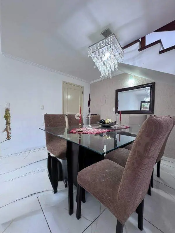 Casa à venda no Pé de Plátano: 