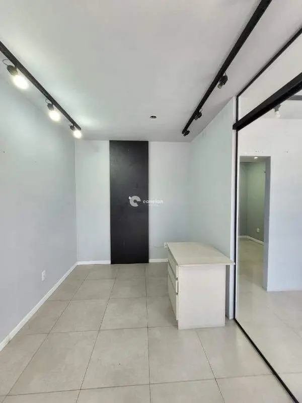 Sala Comercial à venda no Centro: 