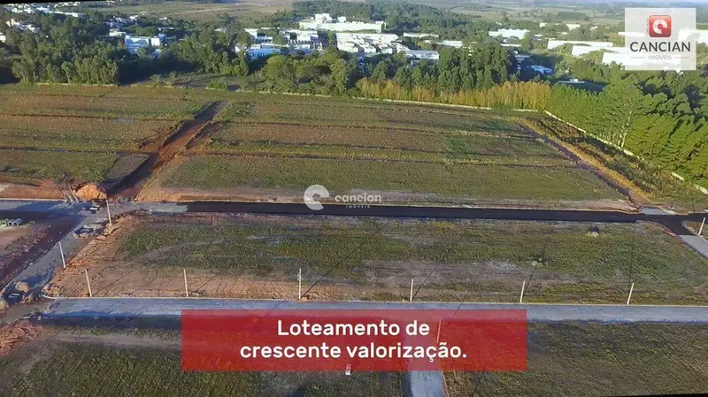 Terreno à venda no Camobi: 