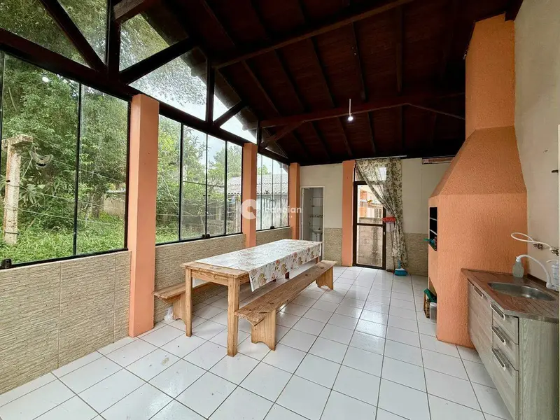 Casa de Condomínio à venda no Centro: 