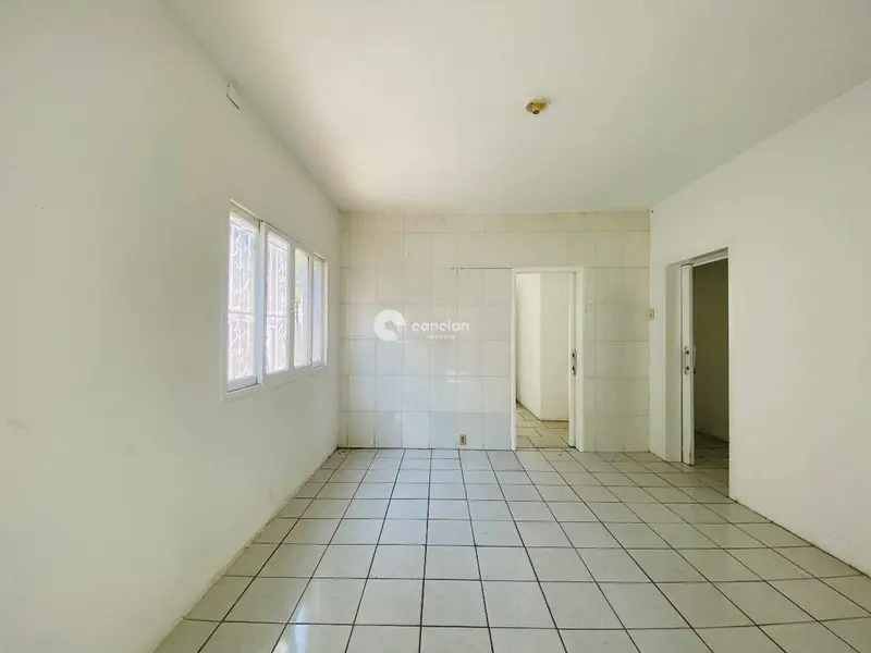 Casa à venda no Centro: 