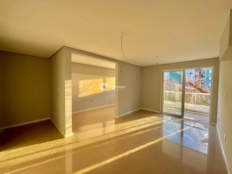 Apartamento à venda no Camobi: 