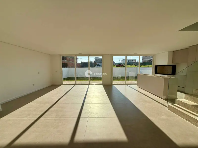 Casa de Condomínio à venda no Camobi:
